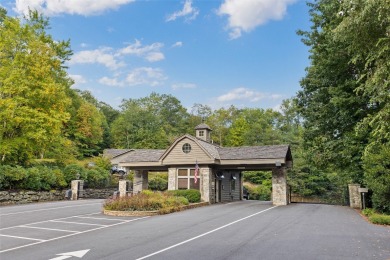 Premier View Lot in Highlands Cove

Discover a truly spectacular on Old Edwards Club in North Carolina - for sale on GolfHomes.com, golf home, golf lot