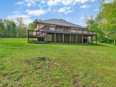 All brick,1969 sq ft 3 bedroom 2 bath on 1.28 acres with a park on Deer Creek Golf Club in Tennessee - for sale on GolfHomes.com, golf home, golf lot