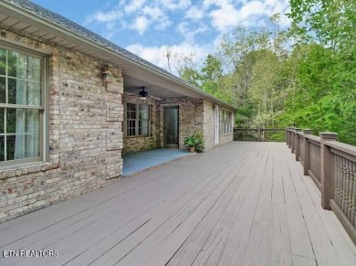 All brick,1969 sq ft 3 bedroom 2 bath on 1.28 acres with a park on Deer Creek Golf Club in Tennessee - for sale on GolfHomes.com, golf home, golf lot