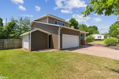 The work is done! Beautifully updated 4 bedroom 2 1/2 bathroom on Burlington Golf Club in Iowa - for sale on GolfHomes.com, golf home, golf lot