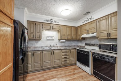 Move-in read 3 Bedroom townhome near amenities and recreation on DeSoto Golf Course in Arkansas - for sale on GolfHomes.com, golf home, golf lot
