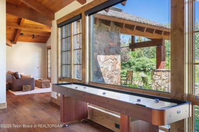 Spacious Larry Berlin designed home on a private cul-de-sac on Jackson Hole Golf and Tennis Club in Wyoming - for sale on GolfHomes.com, golf home, golf lot