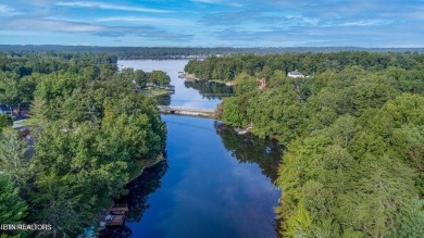 Great Lakefront Lot! Access to the big Lake Tansi! Great on Lake Tansi Village Country Club in Tennessee - for sale on GolfHomes.com, golf home, golf lot