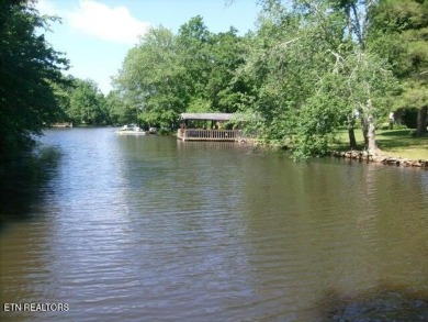 Great Lakefront Lot! Access to the big Lake Tansi! Great on Lake Tansi Village Country Club in Tennessee - for sale on GolfHomes.com, golf home, golf lot