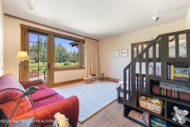 Spacious Larry Berlin designed home on a private cul-de-sac on Jackson Hole Golf and Tennis Club in Wyoming - for sale on GolfHomes.com, golf home, golf lot