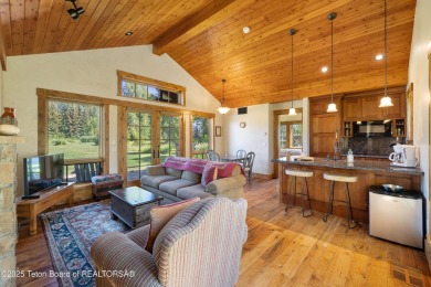 Spacious Larry Berlin designed home on a private cul-de-sac on Jackson Hole Golf and Tennis Club in Wyoming - for sale on GolfHomes.com, golf home, golf lot