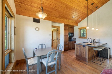 Spacious Larry Berlin designed home on a private cul-de-sac on Jackson Hole Golf and Tennis Club in Wyoming - for sale on GolfHomes.com, golf home, golf lot