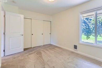 End-unit townhouse with unbeatable golf course lot! With an on Rock Creek Country Club in Oregon - for sale on GolfHomes.com, golf home, golf lot
