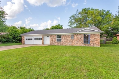 ~ Beat the Heat with a HOT New Address ~ Welcome to this cozy on Pecan Valley Municipal Golf Course in Texas - for sale on GolfHomes.com, golf home, golf lot
