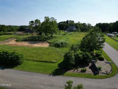 The Virginian neighborhood is the premiere golf community in on Virginian Golf Club in Virginia - for sale on GolfHomes.com, golf home, golf lot