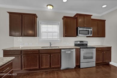 OFFERED BELOW RECENTLY APPRAISED VALUE & SELLERS ARE OFFERING $5 on North Shore Country Club in North Carolina - for sale on GolfHomes.com, golf home, golf lot