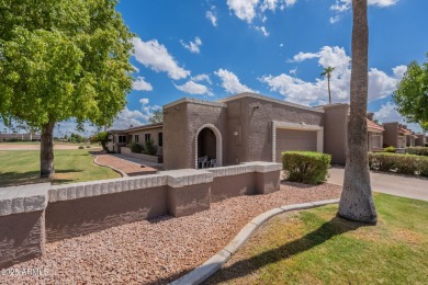 This is the largest townhome in Sun Lakes! 2 bed 2 bath home on Cottonwood Country Club in Arizona - for sale on GolfHomes.com, golf home, golf lot