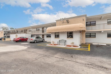 Welcome to this beautifully updated 2-bedroom, 2-bath on Daytona Beach Golf Club in Florida - for sale on GolfHomes.com, golf home, golf lot