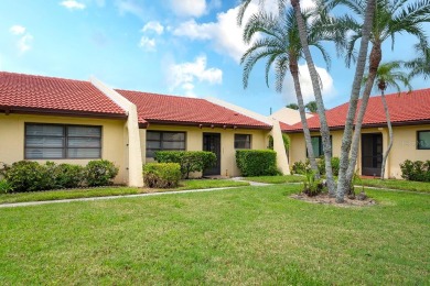 FIXER UPPER. Freshly painted and all carpet removed, it's now on Bradenton Country Club in Florida - for sale on GolfHomes.com, golf home, golf lot