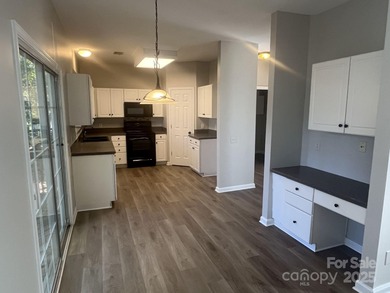 Fantastic 4 bedroom home in highly desired Highland Creek on Highland Creek Golf Club in North Carolina - for sale on GolfHomes.com, golf home, golf lot