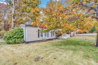 This well maintained 3-bedroom, 2-bath manufactured home offers on Stonehenge Golf Course in Tennessee - for sale on GolfHomes.com, golf home, golf lot