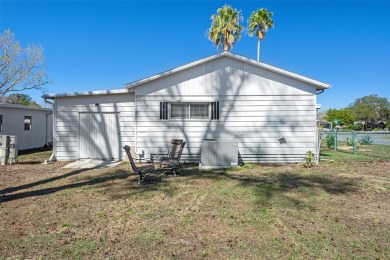 UPDATED INTERIOR - CORNER LOT - FURNISHED! This spacious on High Point Golf Club, Inc. in Florida - for sale on GolfHomes.com, golf home, golf lot