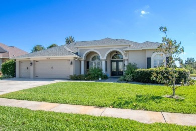 This spectacular 3/2 home is located in the golf course on Rivard Golf and Country Club in Florida - for sale on GolfHomes.com, golf home, golf lot