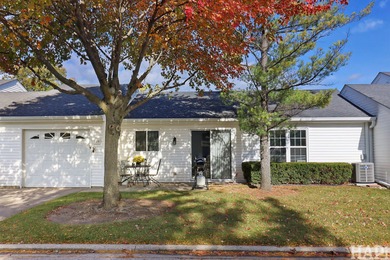 COME SEE THIS 2 BEDROOMS, 2 BATHS RANCH IN A 55+ ADULT COMMUNITY on Leisure Village Golf Course in Illinois - for sale on GolfHomes.com, golf home, golf lot