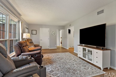 COME SEE THIS 2 BEDROOMS, 2 BATHS RANCH IN A 55+ ADULT COMMUNITY on Leisure Village Golf Course in Illinois - for sale on GolfHomes.com, golf home, golf lot