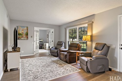 COME SEE THIS 2 BEDROOMS, 2 BATHS RANCH IN A 55+ ADULT COMMUNITY on Leisure Village Golf Course in Illinois - for sale on GolfHomes.com, golf home, golf lot