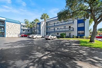 Priced to sell! Very well cared 1 bedroom, 1.5 bath condo for on The Carolina Club in Florida - for sale on GolfHomes.com, golf home, golf lot