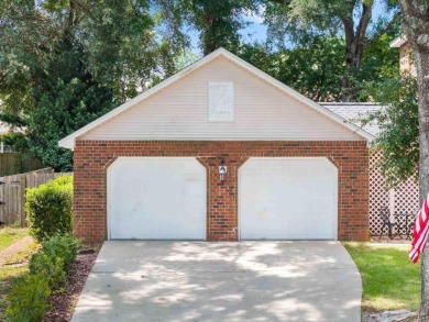 **OPEN HOUSE SATURDAY 10/11 @ 10-1!** Experience timeless on Marcus Pointe Golf Club in Florida - for sale on GolfHomes.com, golf home, golf lot