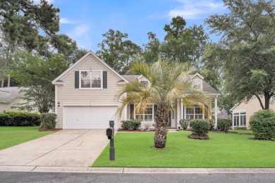 **Beautiful 1.5-Story Home on the 5th Green in Legend on Legend Oaks Plantation Golf Club in South Carolina - for sale on GolfHomes.com, golf home, golf lot