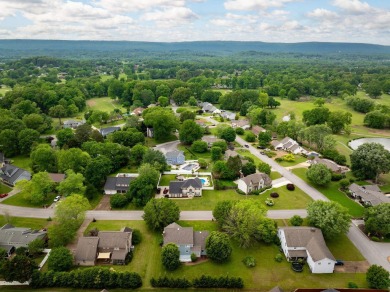 Beautiful home in sought after neighborhood in Hixson TN!
 on Valleybrook Golf and Country Club in Tennessee - for sale on GolfHomes.com, golf home, golf lot