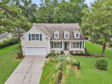 **Beautiful 1.5-Story Home on the 5th Green in Legend on Legend Oaks Plantation Golf Club in South Carolina - for sale on GolfHomes.com, golf home, golf lot