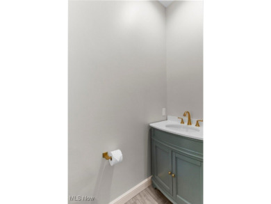 Renovated 2 Bedroom, 2.5 Bath Condo in a Sought-After Location! on Mill Creek Park Golf Course in Ohio - for sale on GolfHomes.com, golf home, golf lot