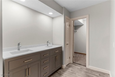 Renovated 2 Bedroom, 2.5 Bath Condo in a Sought-After Location! on Mill Creek Park Golf Course in Ohio - for sale on GolfHomes.com, golf home, golf lot
