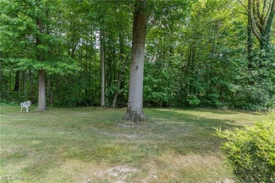 Renovated 2 Bedroom, 2.5 Bath Condo in a Sought-After Location! on Mill Creek Park Golf Course in Ohio - for sale on GolfHomes.com, golf home, golf lot