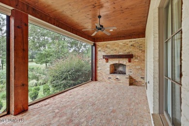 Amazing home on the 3rd fairway at Reunion. Spacious living room on Reunion Golf Club in Mississippi - for sale on GolfHomes.com, golf home, golf lot