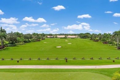 Beautiful one-story spacious stucco Villa w/ 15 ft ceilings on Aberdeen Golf and Country Club in Florida - for sale on GolfHomes.com, golf home, golf lot