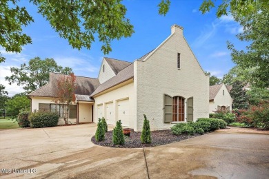 Amazing home on the 3rd fairway at Reunion. Spacious living room on Reunion Golf Club in Mississippi - for sale on GolfHomes.com, golf home, golf lot