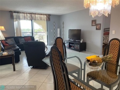 A MUST SEE! VERY WELL MAINTAINED 2 BEDROOMS 2 BATHROOMS CORNER on Inverrary Country Club in Florida - for sale on GolfHomes.com, golf home, golf lot