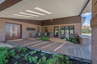 AMAZING MID-CENTURY MODERN HOME in Pecan Plantation's newer on Pecan Plantation Country Club in Texas - for sale on GolfHomes.com, golf home, golf lot