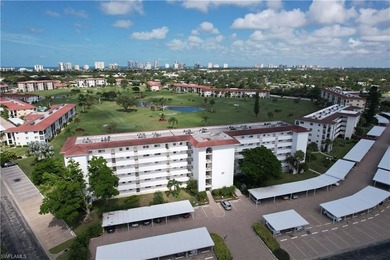 Breathtaking sunsets and immediate golf memberships for 2 are on High Point Country Club in Florida - for sale on GolfHomes.com, golf home, golf lot