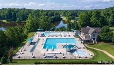 Stunning home in the sought after neighborhood of The Highlands on Highlands Golfers Club in Virginia - for sale on GolfHomes.com, golf home, golf lot