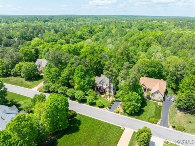 Stunning home in the sought after neighborhood of The Highlands on Highlands Golfers Club in Virginia - for sale on GolfHomes.com, golf home, golf lot