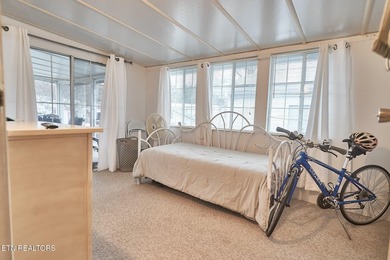 Adorable park model unit. Has been solely a vacation home since on Laurel Valley Golf Course in Tennessee - for sale on GolfHomes.com, golf home, golf lot