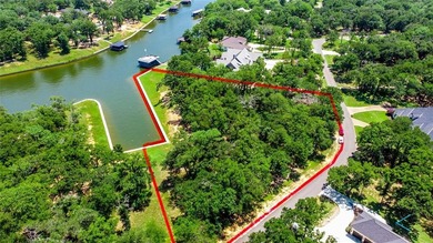 This exceptional 1.853-acre estate lot offers 300 feet of on Pinnacle Golf and Boat Club in Texas - for sale on GolfHomes.com, golf home, golf lot