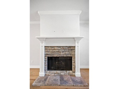 This charming home is ideally located just moments from Highway on Bella Vista Country Club - Kingswood in Arkansas - for sale on GolfHomes.com, golf home, golf lot