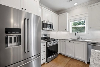 This charming home is ideally located just moments from Highway on Bella Vista Country Club - Kingswood in Arkansas - for sale on GolfHomes.com, golf home, golf lot