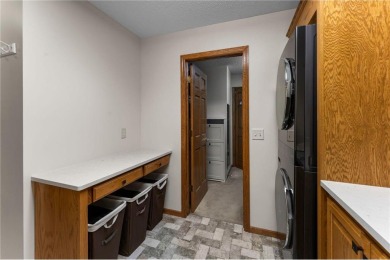 Absolutely amazing one-level living in The Wilds Golf Course on The Wilds Golf Club in Minnesota - for sale on GolfHomes.com, golf home, golf lot