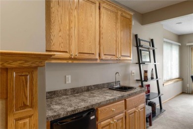 Absolutely amazing one-level living in The Wilds Golf Course on The Wilds Golf Club in Minnesota - for sale on GolfHomes.com, golf home, golf lot