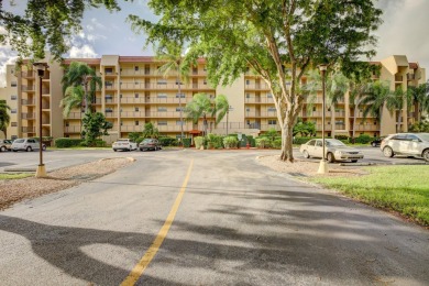 STOP SEARCHING! YOU FOUND THIS SPARKLING UPDATED CORNER CONDO on Poinciana Golf Club in Florida - for sale on GolfHomes.com, golf home, golf lot