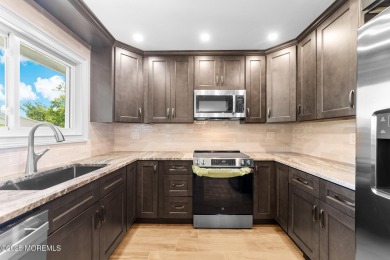 One of Clearbrook's finest!!! This completely remodeled on Clearbrook Golf Club in New Jersey - for sale on GolfHomes.com, golf home, golf lot