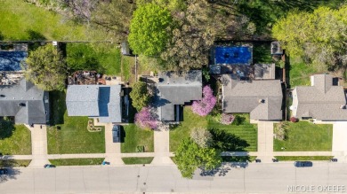 Welcome home! Your newly renovated 3 bedroom/ 2 bath home on The Pines Golf Course in Michigan - for sale on GolfHomes.com, golf home, golf lot